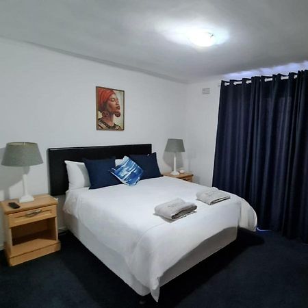 Seaviews Holiday Apartment 2 Cape Town Exterior photo